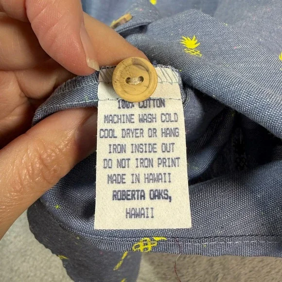 Roberta Oaks Button Down Shirt Womens Small Blue Pineapple Print Hawaiian Cotton - Picture 5 of 8